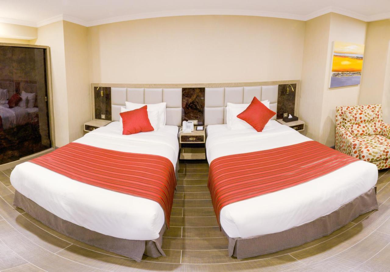 Ramada By Wyndham Bishkek Centre Quarto foto